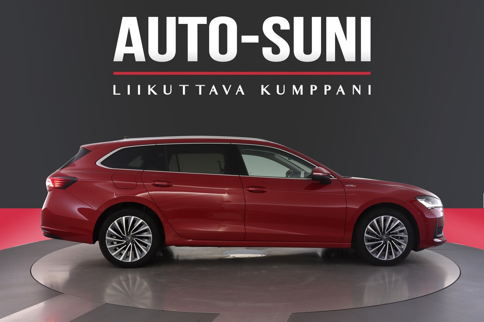 SKODA Superb 2025