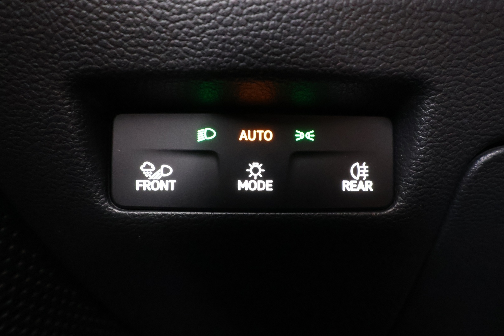 SKODA Superb 2025