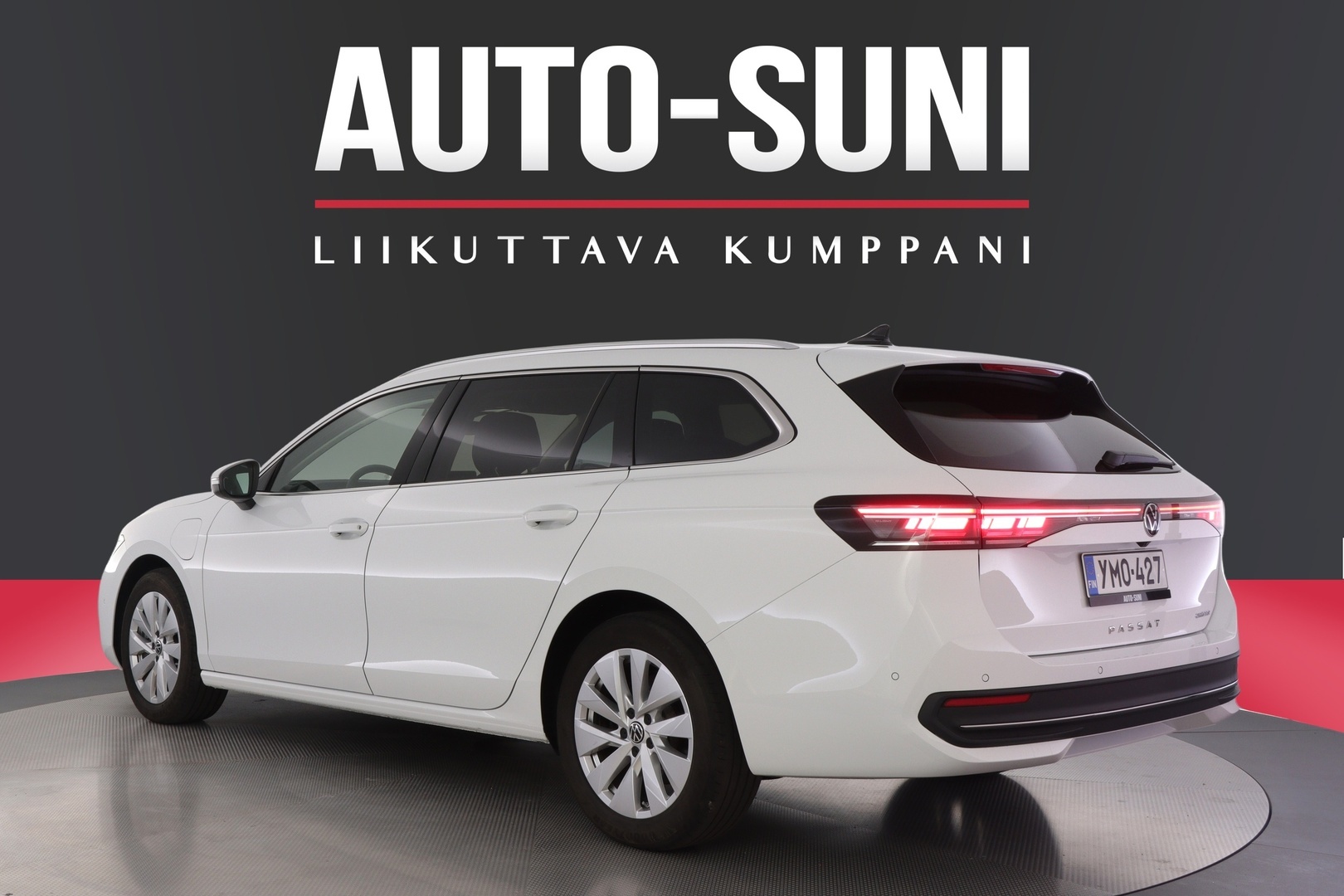 VOLKSWAGEN Passat 4