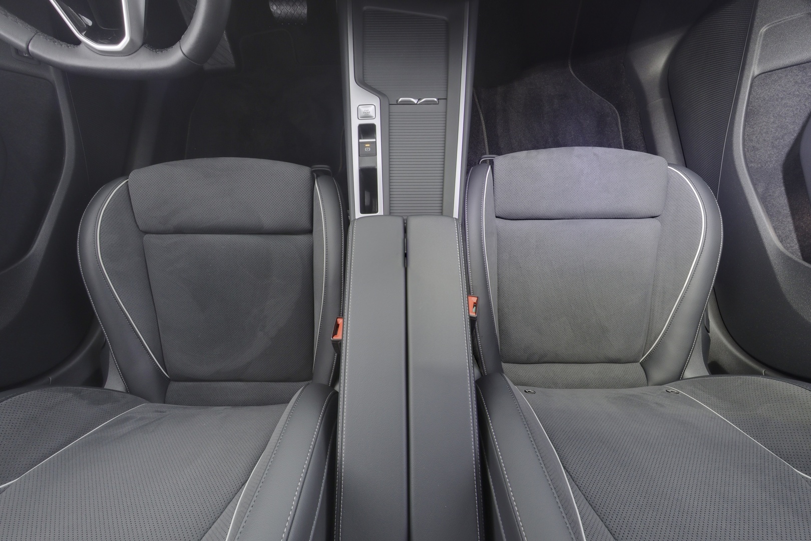 VOLKSWAGEN Passat 9