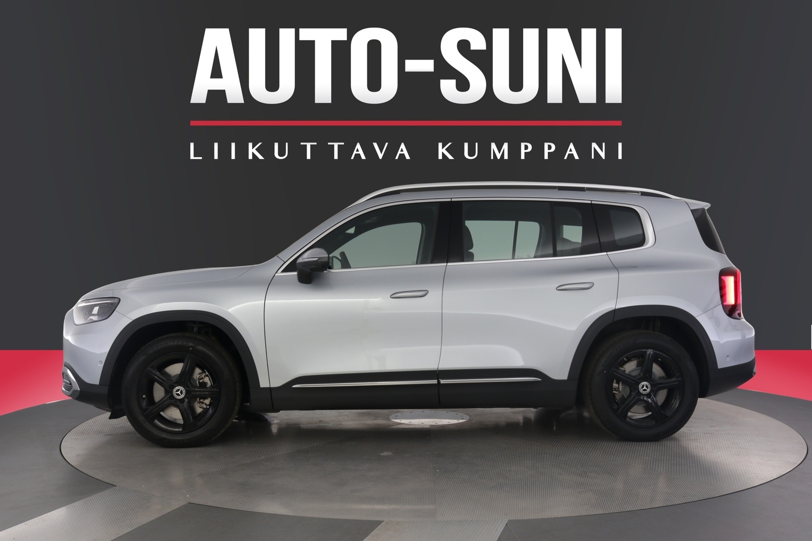 MERCEDES-BENZ GLB 5