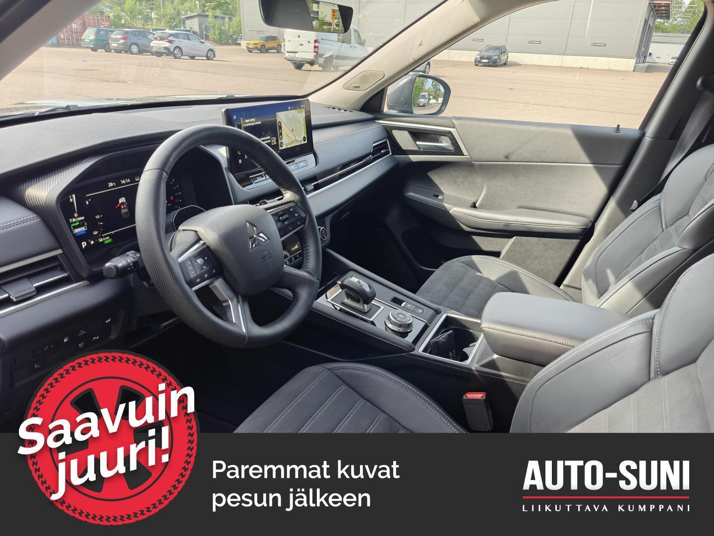 MITSUBISHI Outlander 2025