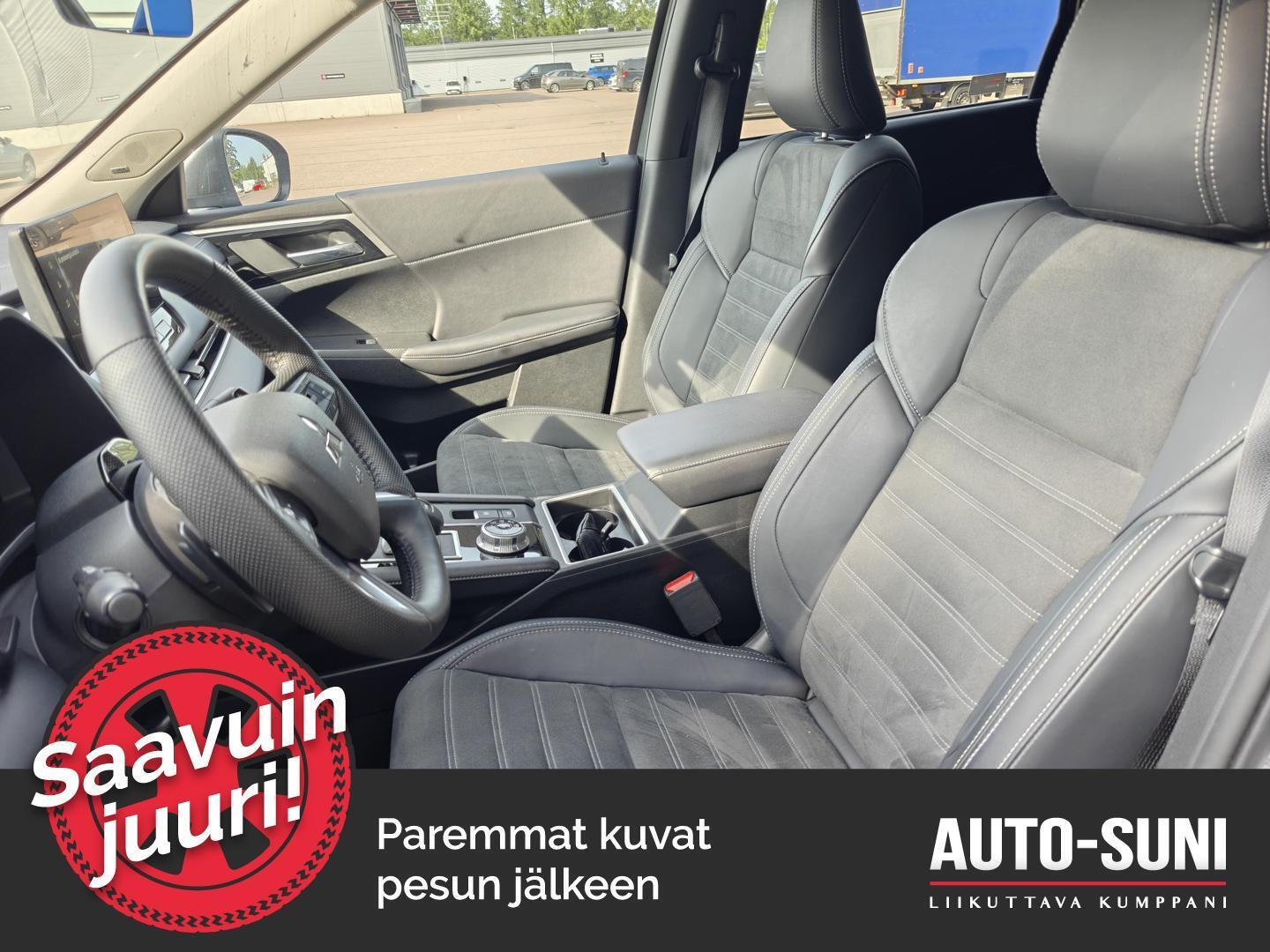 MITSUBISHI Outlander 2025