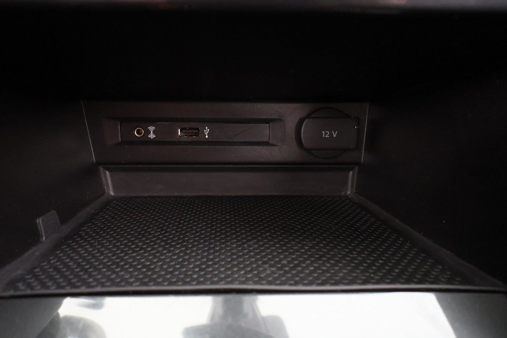 VOLKSWAGEN Tiguan 2016