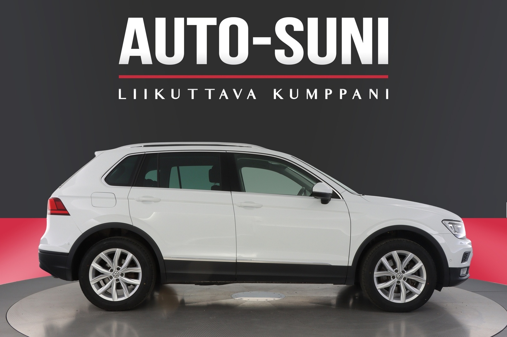 VOLKSWAGEN Tiguan 2016
