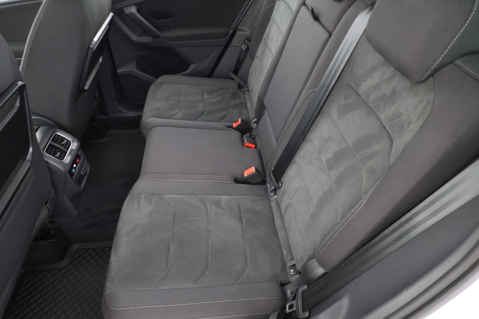 VOLKSWAGEN Tiguan 2016