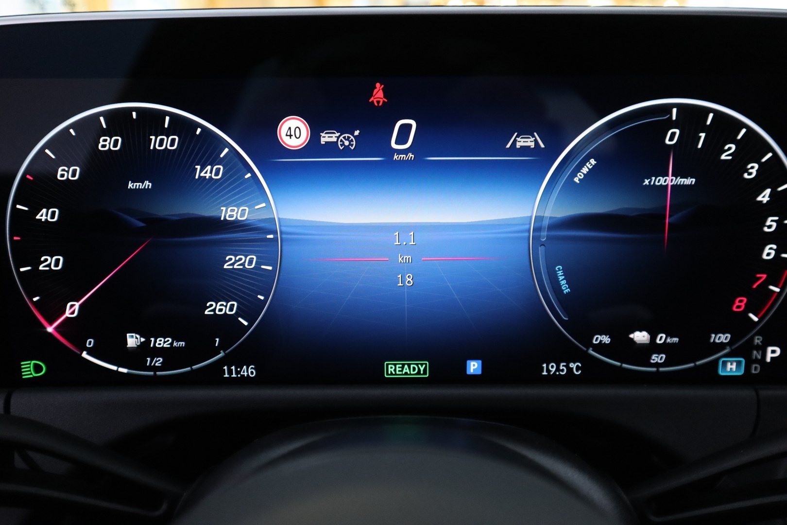 MERCEDES-BENZ E 2025