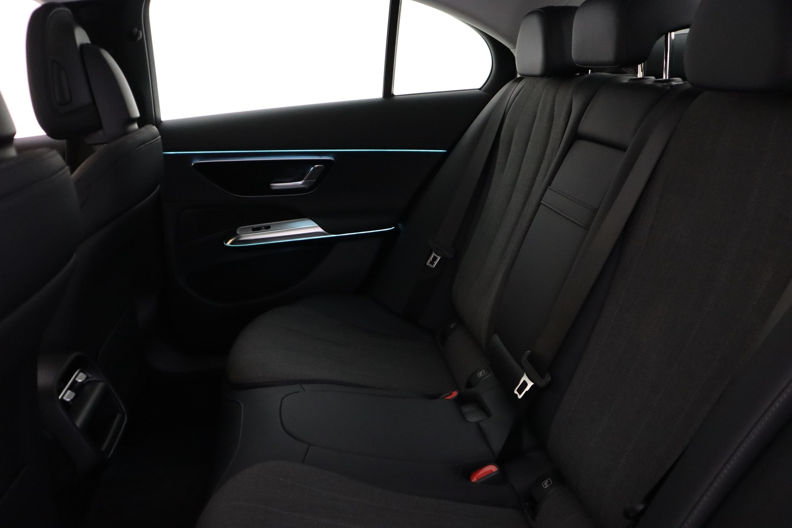 MERCEDES-BENZ E 2025