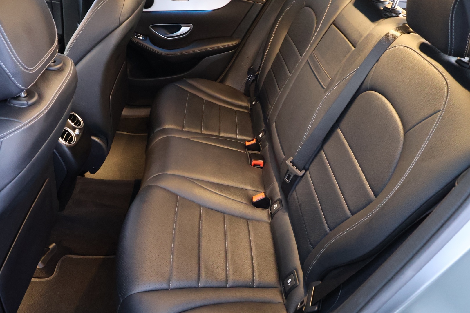 MERCEDES-BENZ EQC 2023