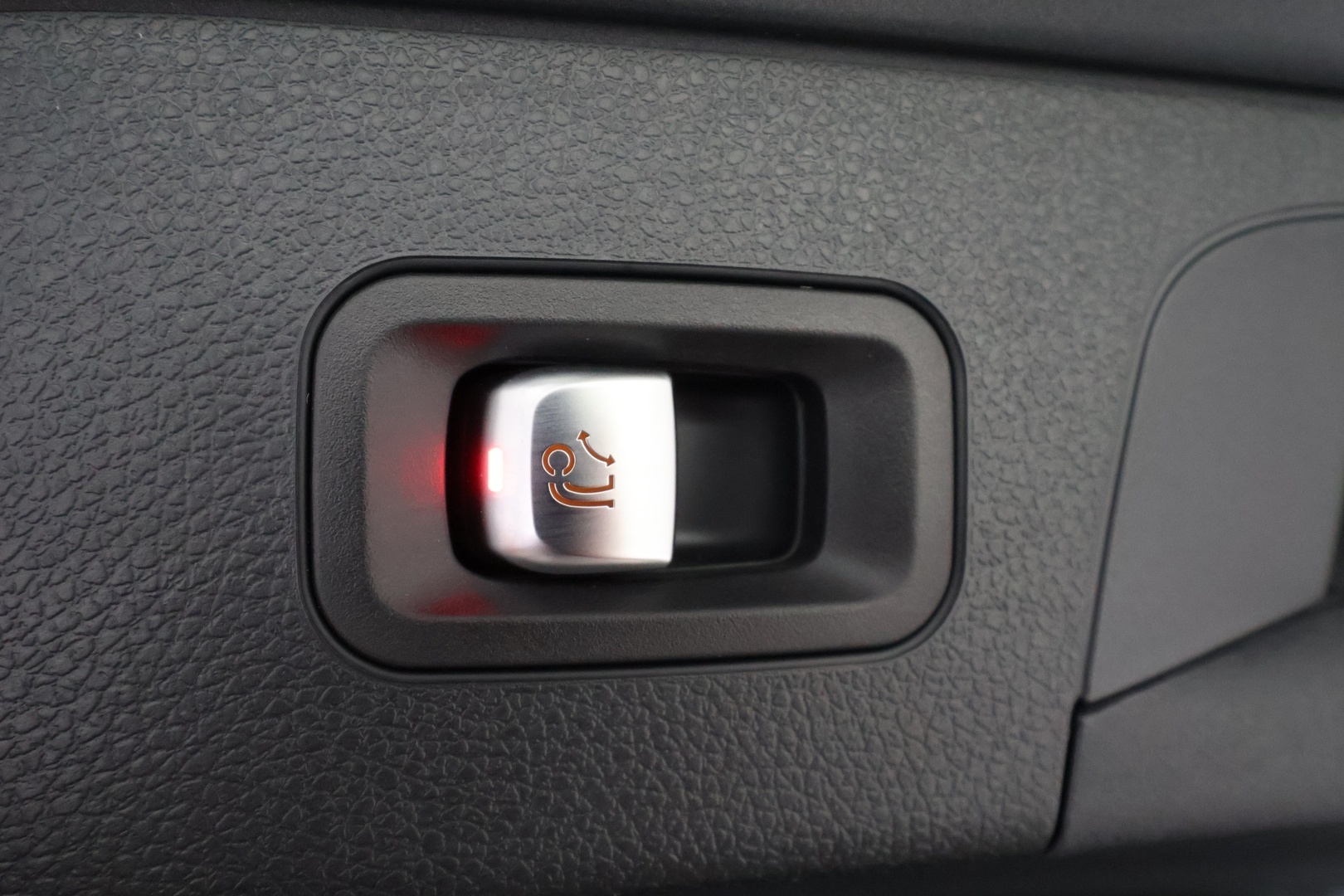 MERCEDES-BENZ EQC 2023