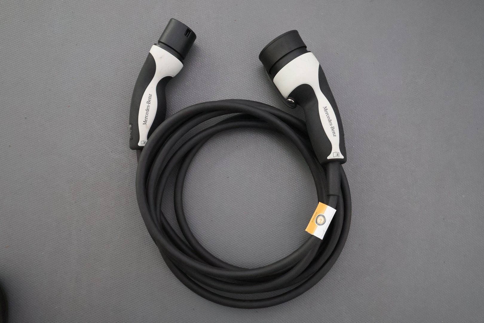 MERCEDES-BENZ EQC 2023