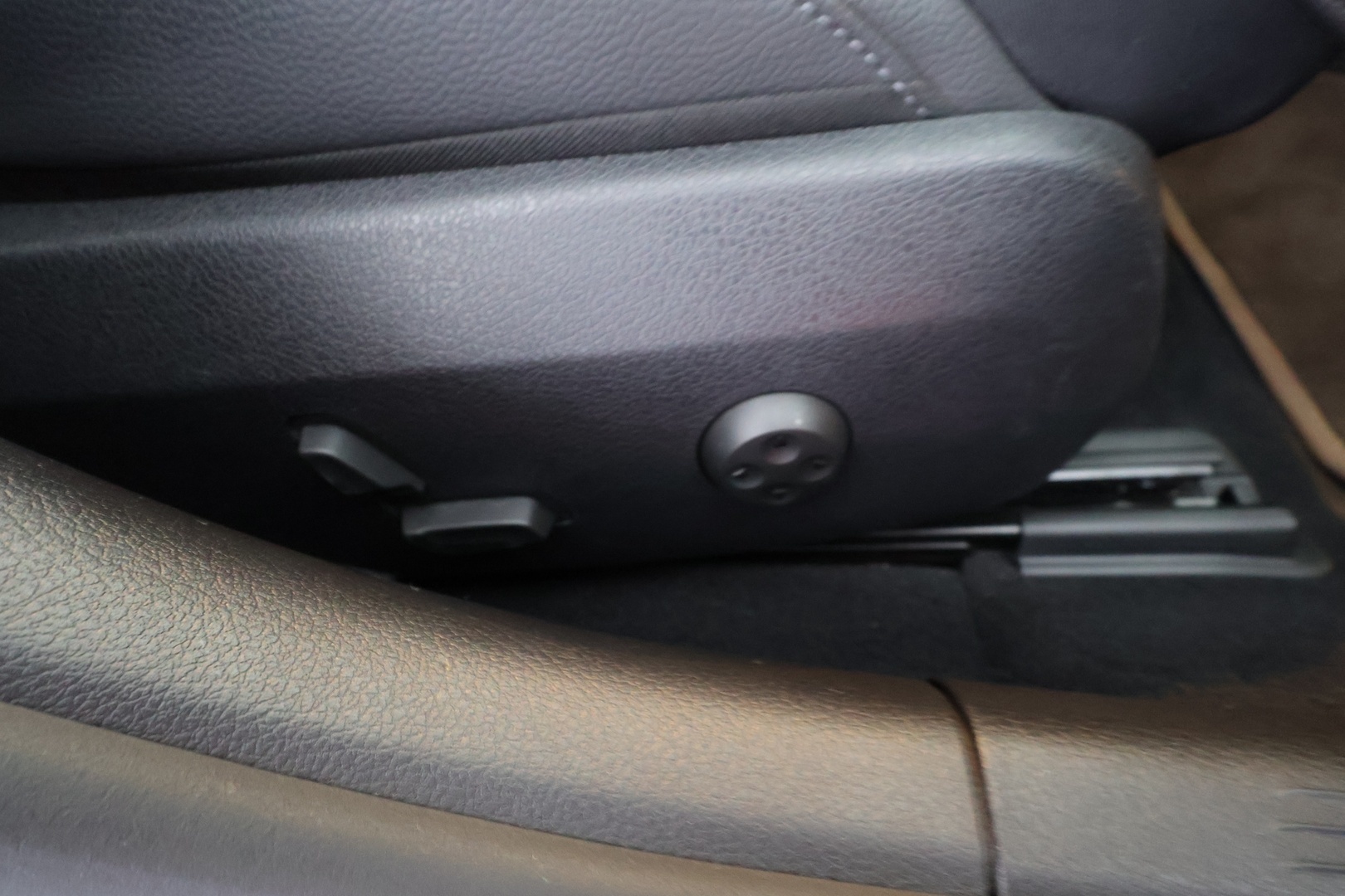 MERCEDES-BENZ C 2022