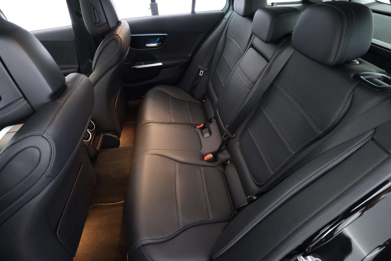 MERCEDES-BENZ C 2022