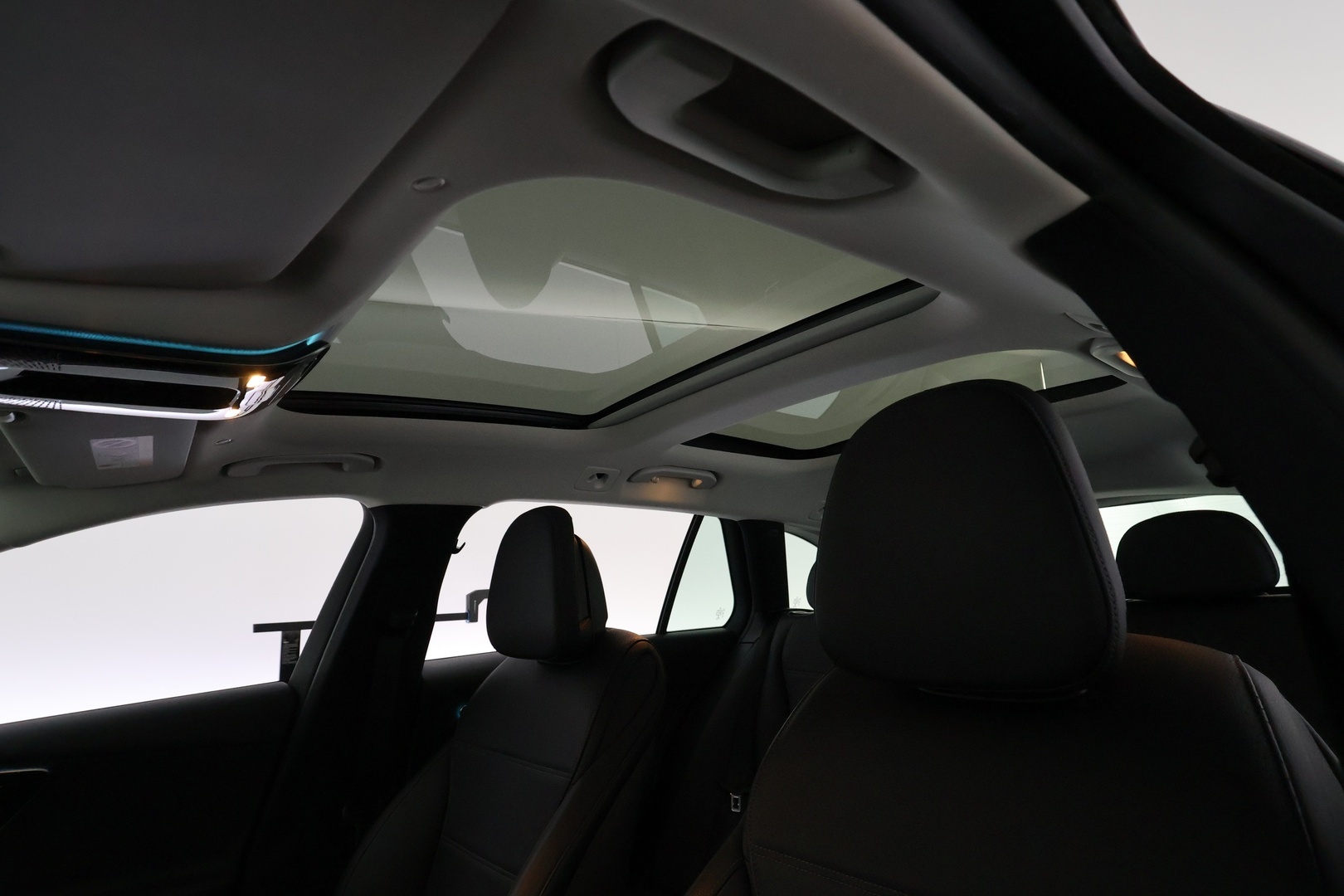 MERCEDES-BENZ C 2022