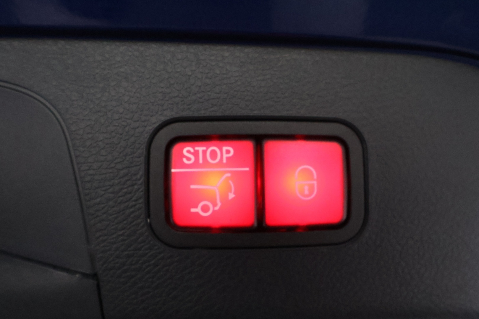 MERCEDES-BENZ EQC 2023