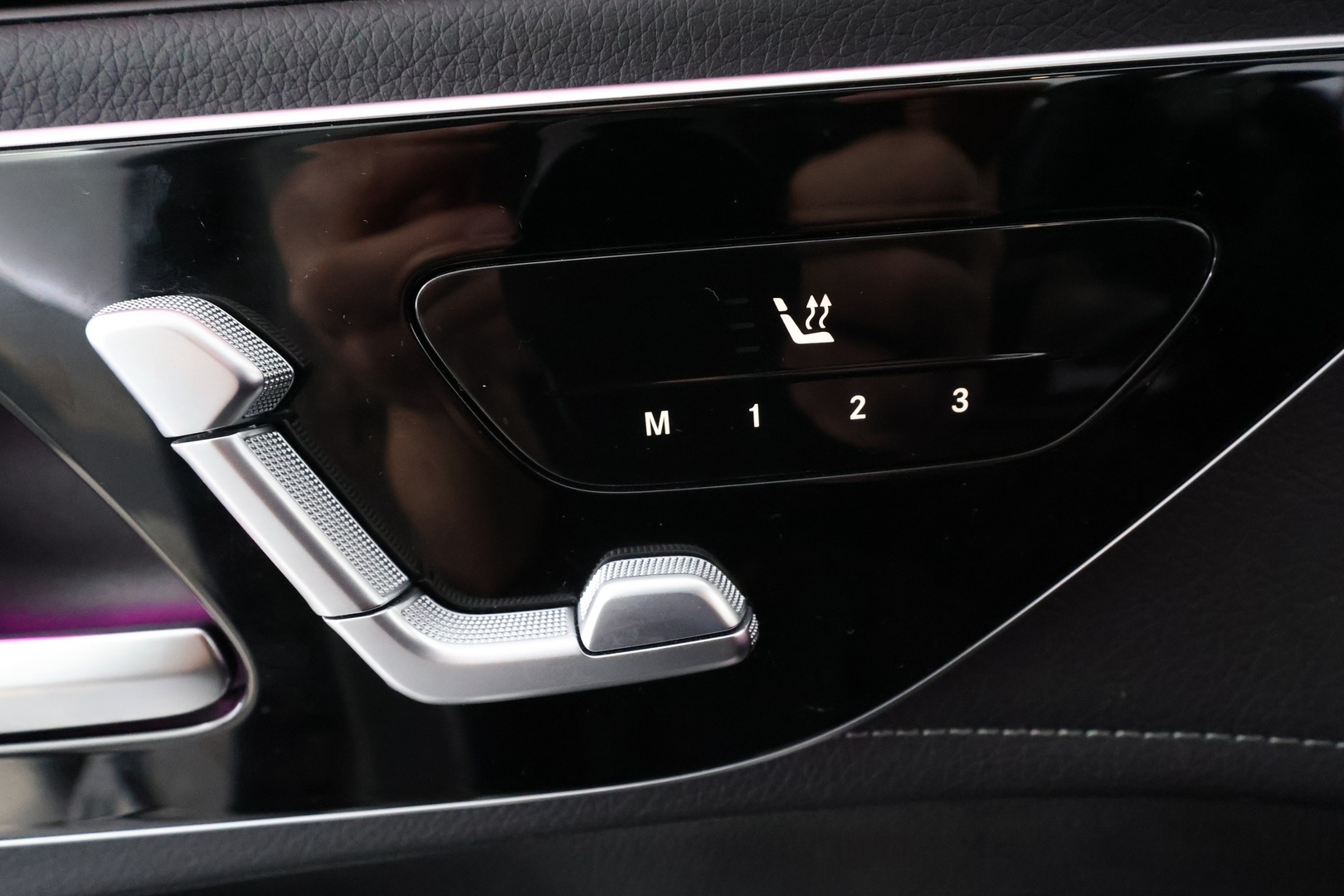 MERCEDES-BENZ EQE SUV 2024