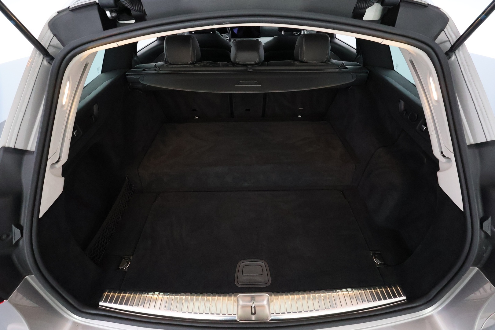 MERCEDES-BENZ E 2022