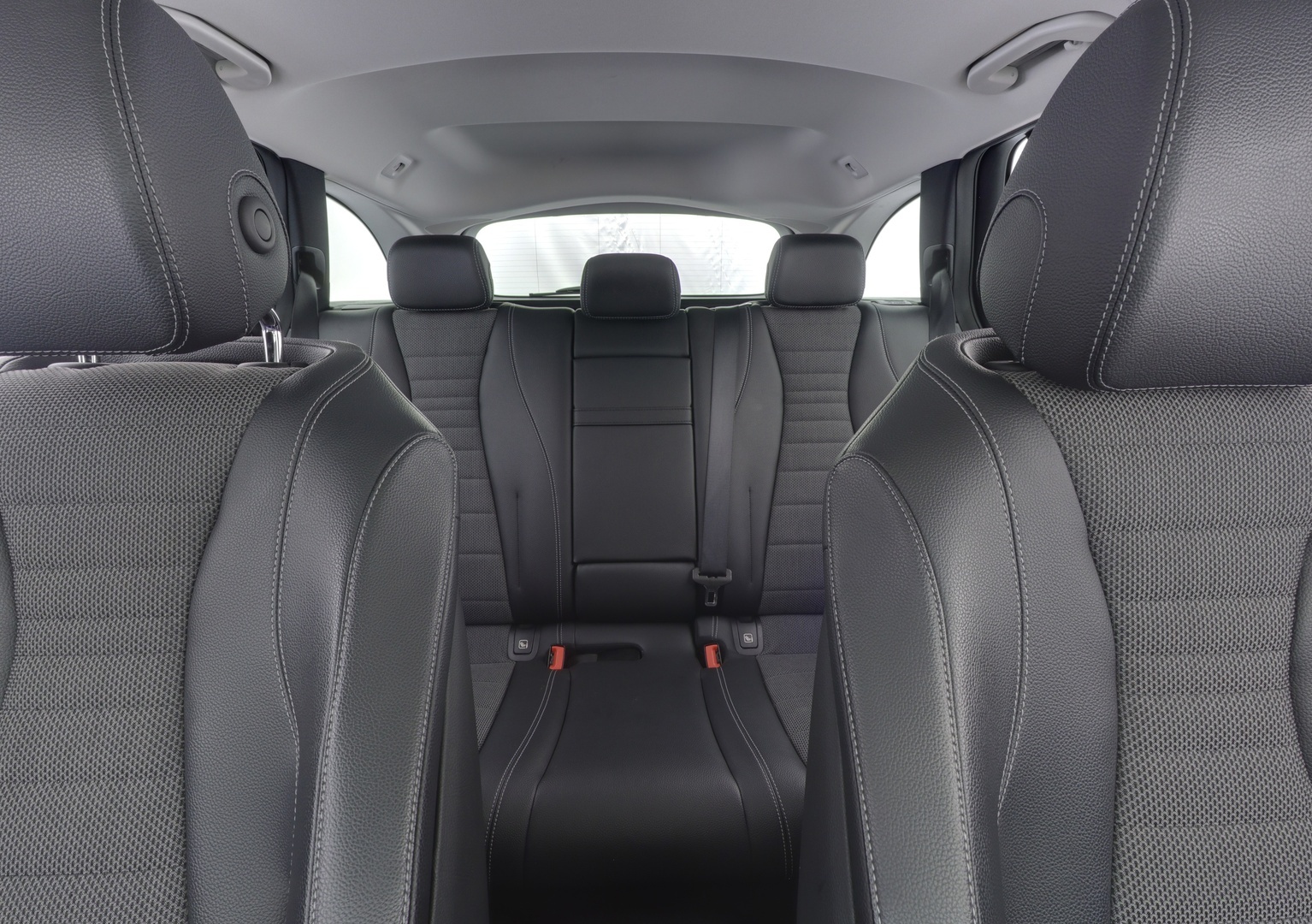 MERCEDES-BENZ E 2022