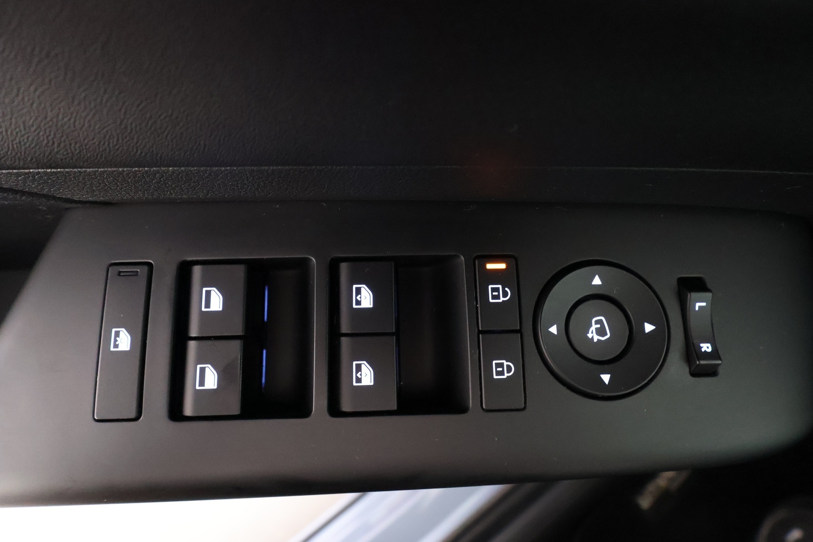 HYUNDAI KONA Electric 2024