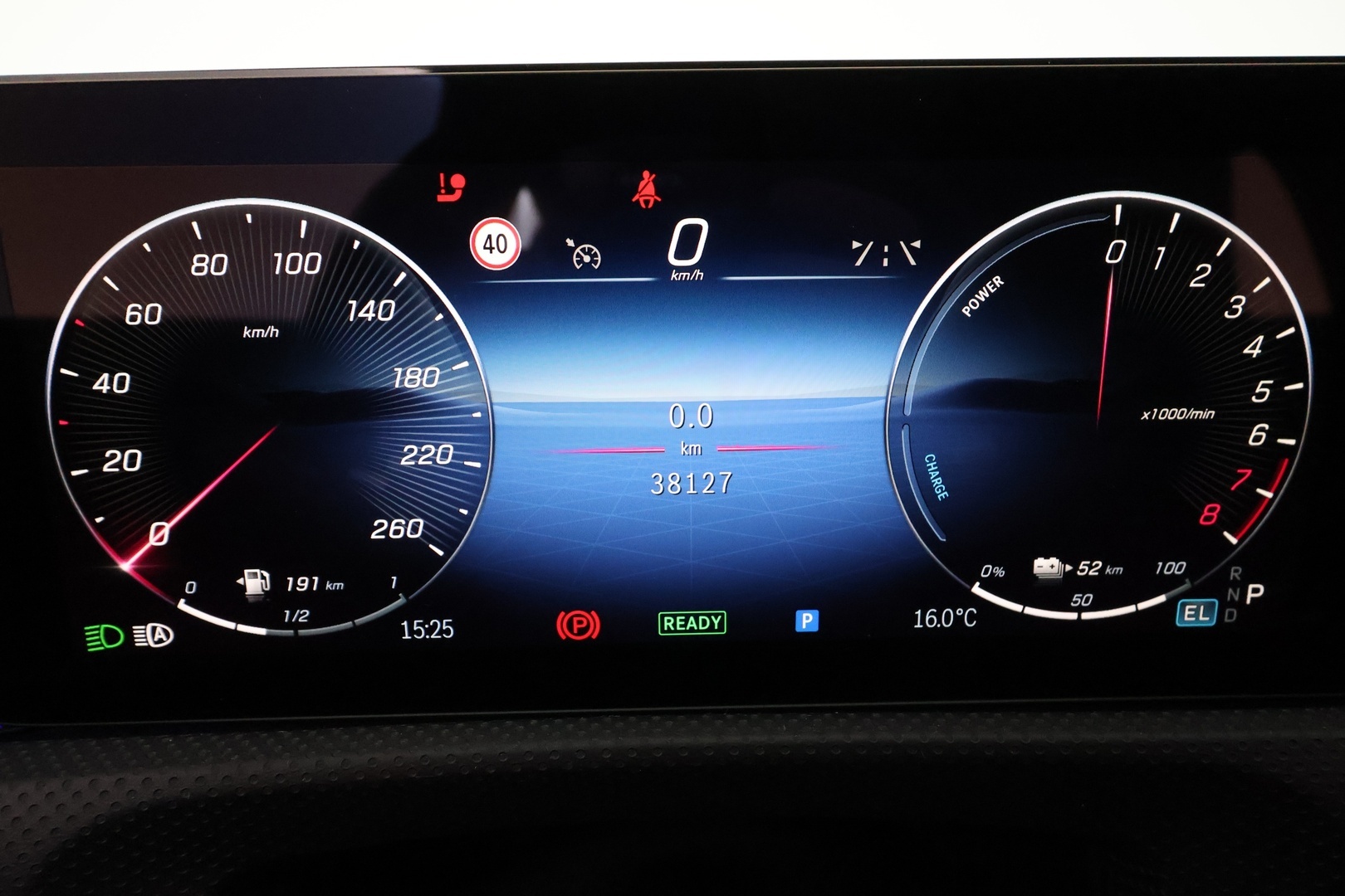 MERCEDES-BENZ CLA 2024