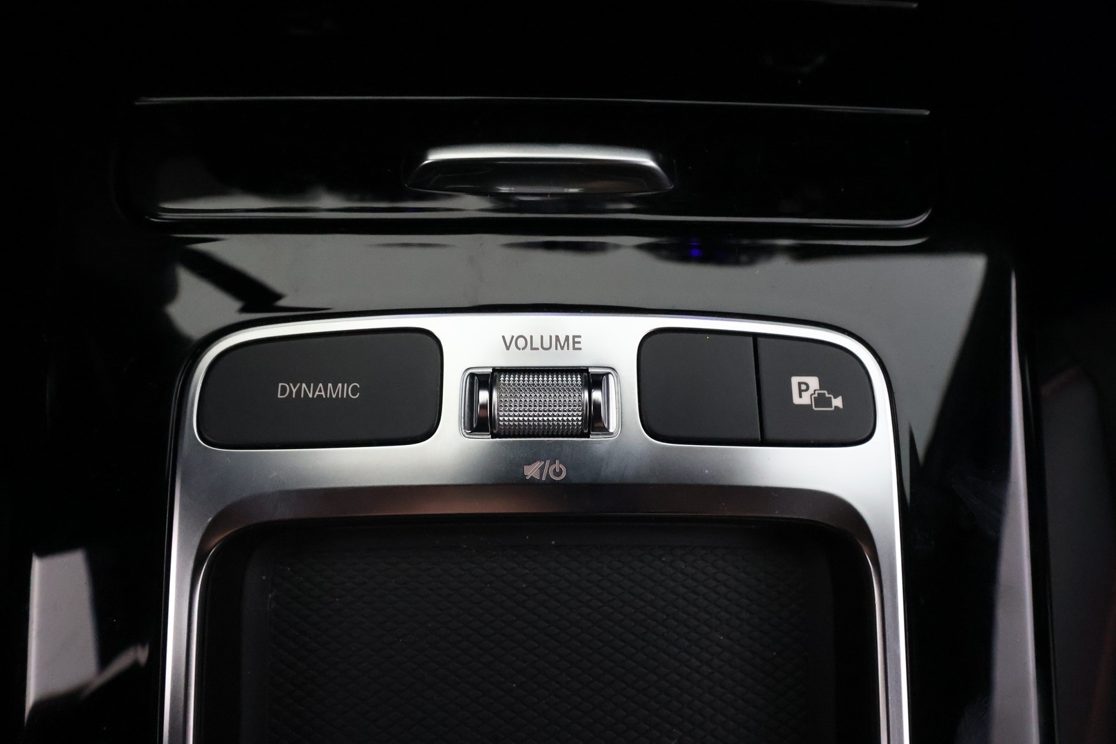 MERCEDES-BENZ CLA 2024