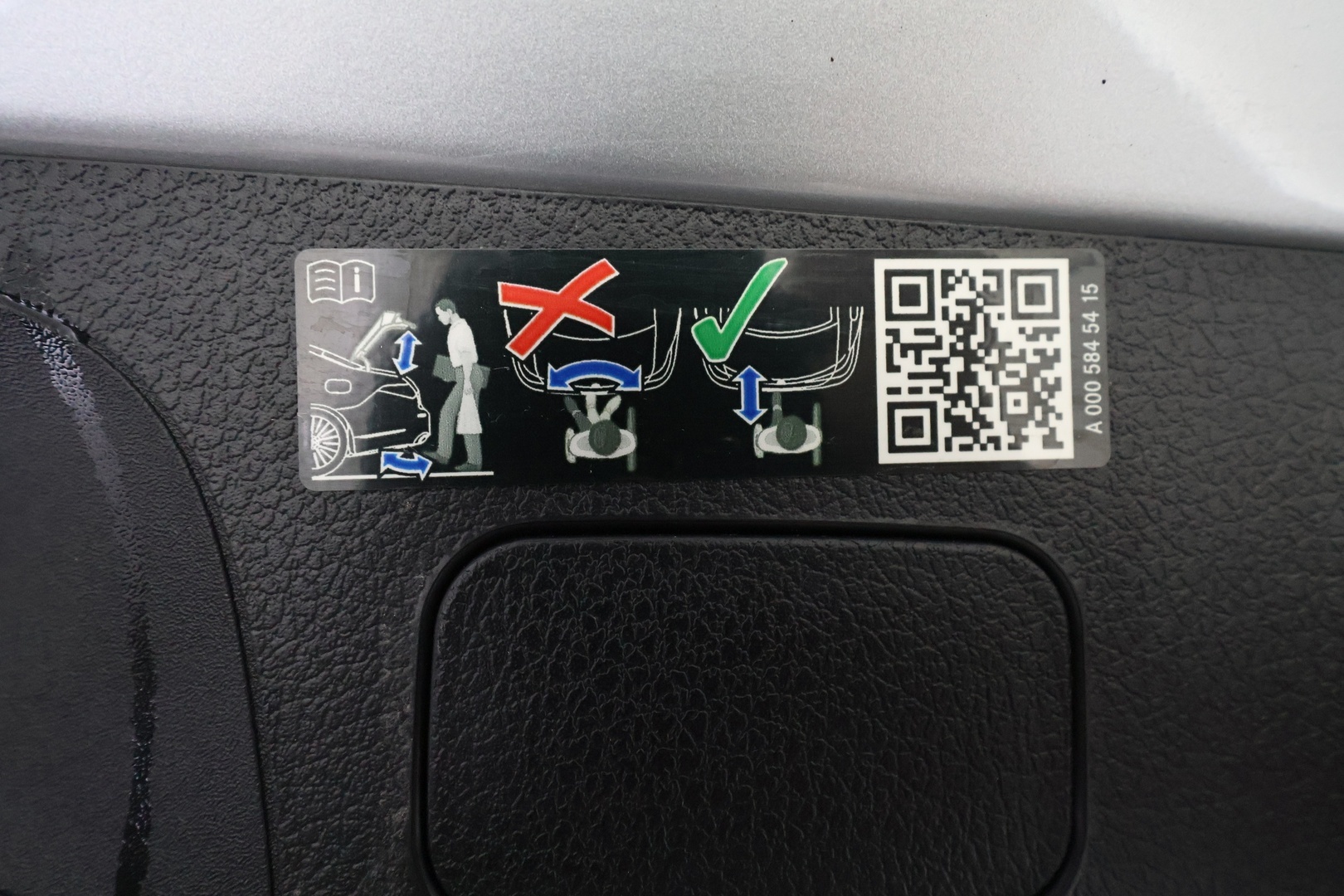 MERCEDES-BENZ CLA 2024