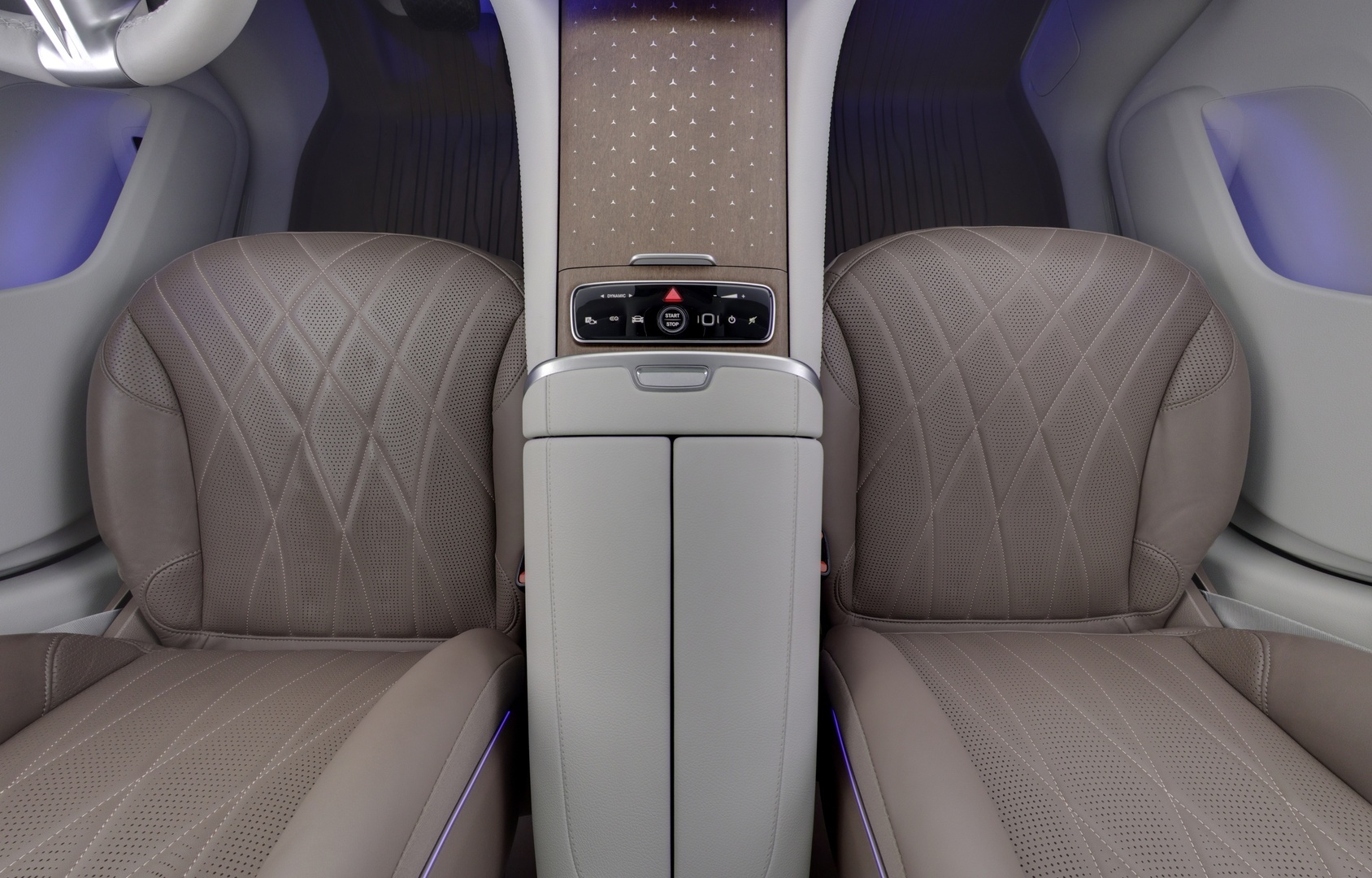 MERCEDES-BENZ EQE SUV 2023