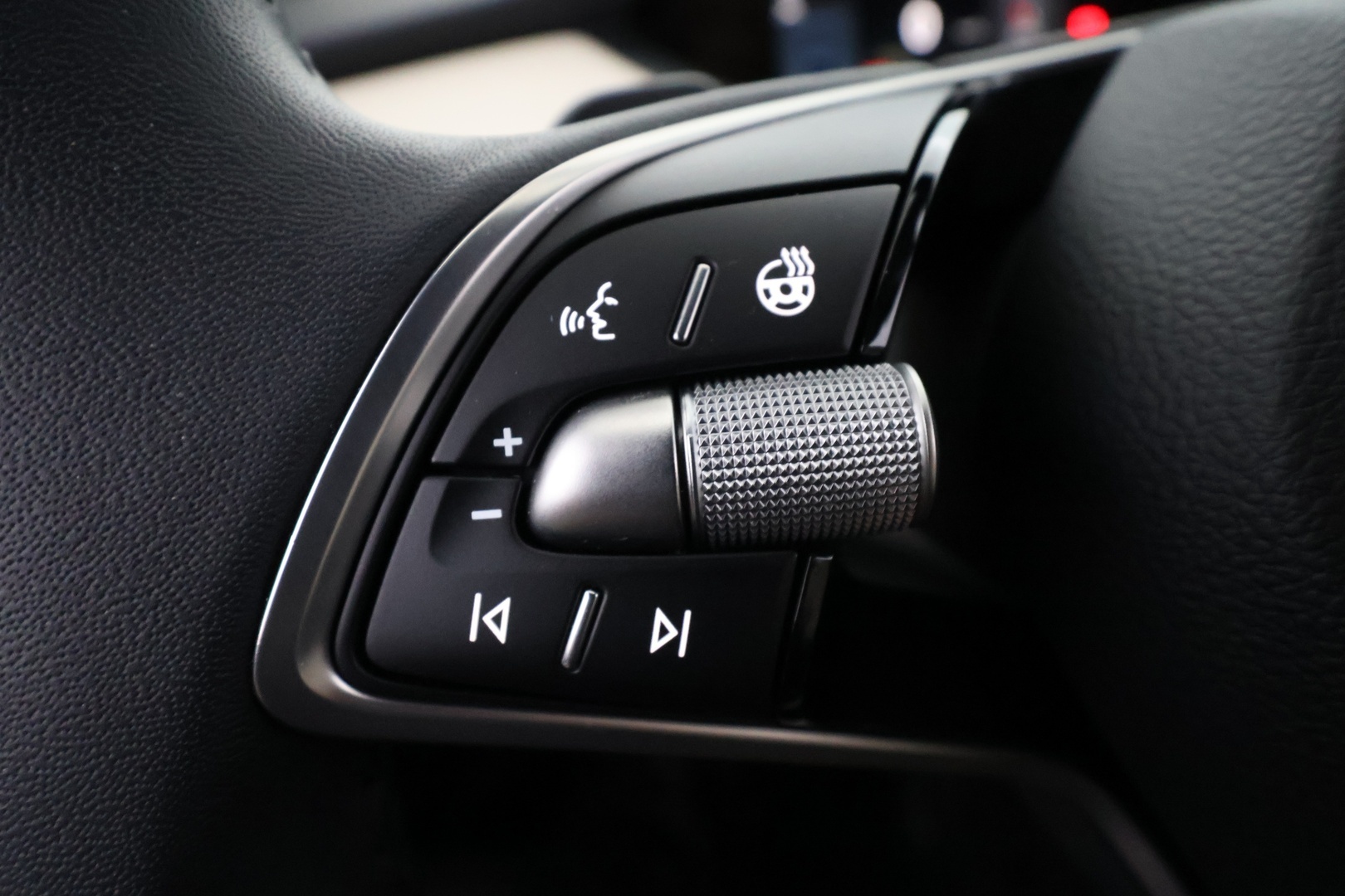 SKODA Enyaq 2025