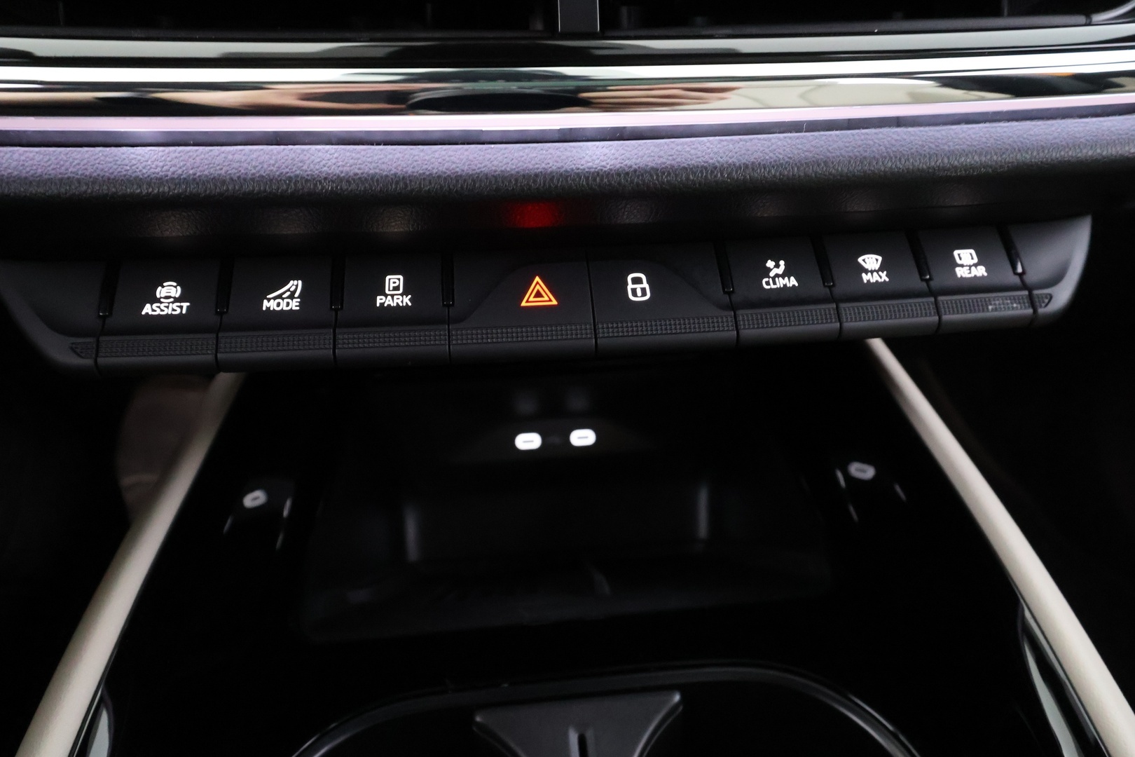 SKODA Enyaq 2025