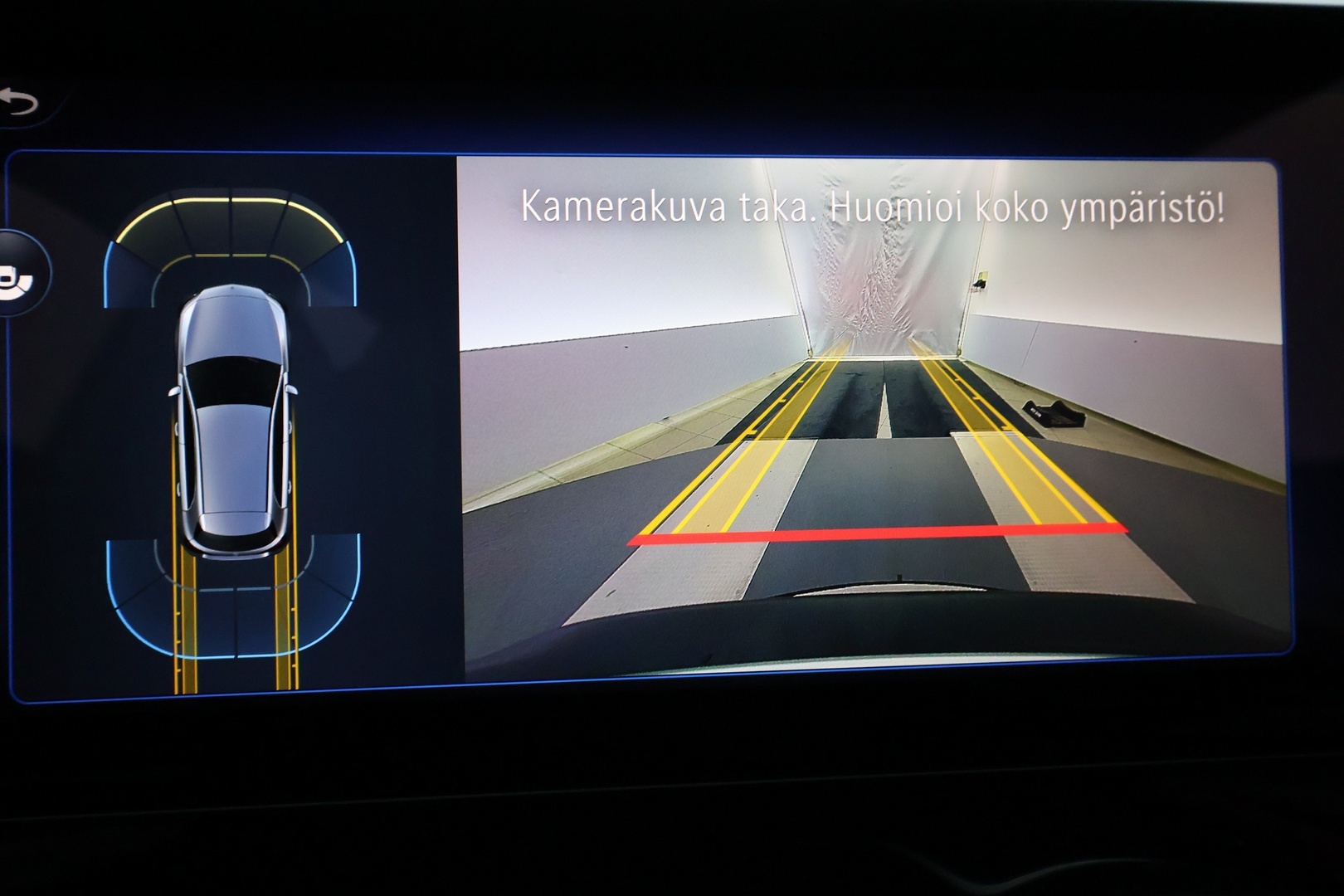 MERCEDES-BENZ EQB 2025