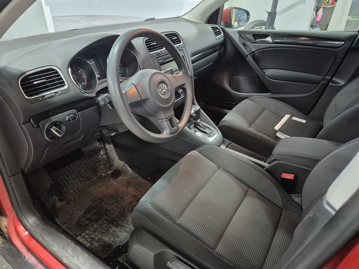 VOLKSWAGEN Golf 2009