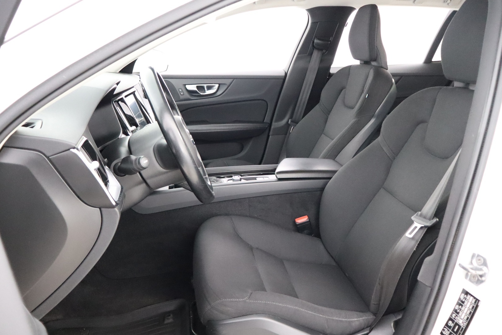 VOLVO V60 2019