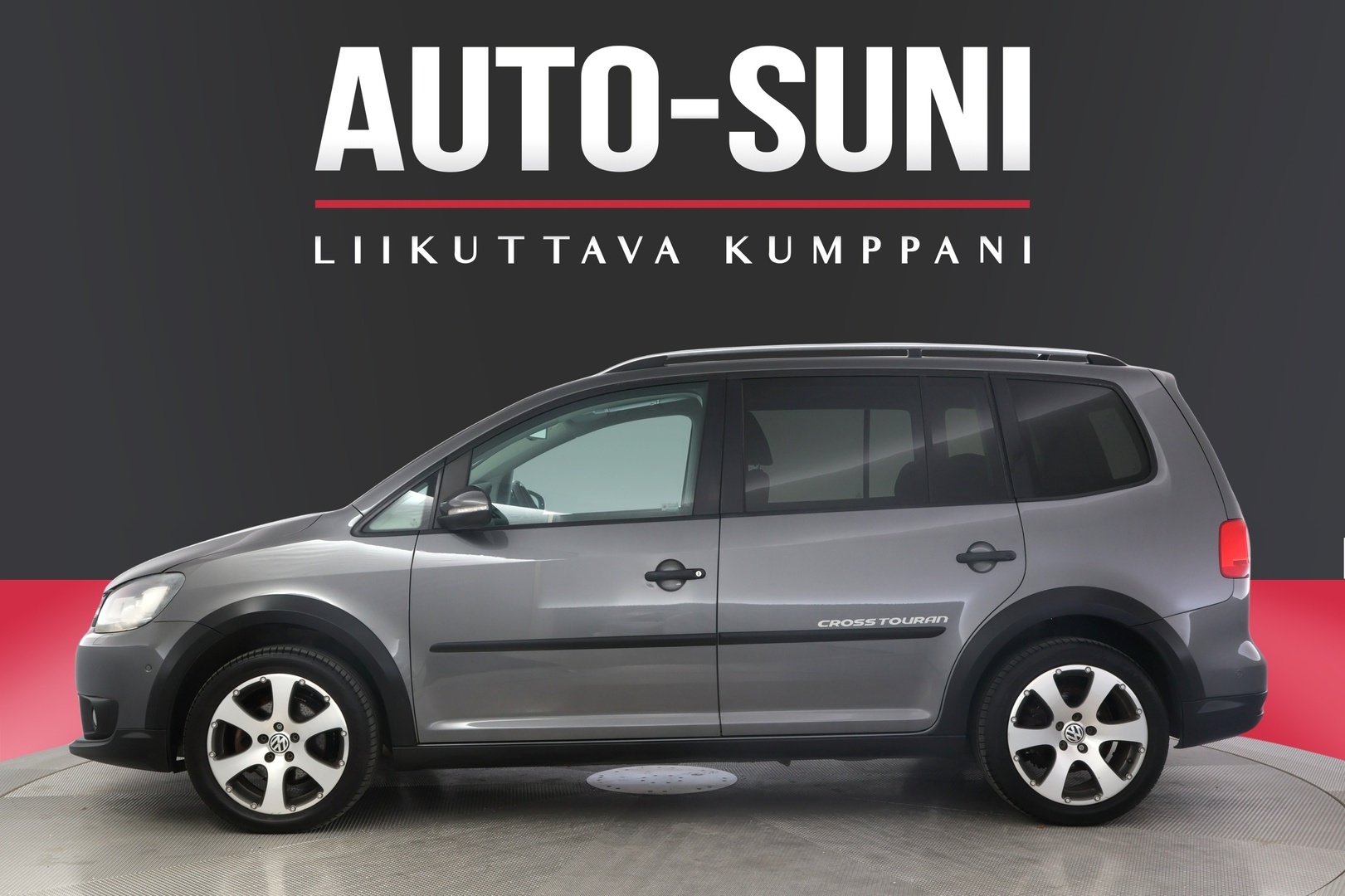 VOLKSWAGEN Touran 2011