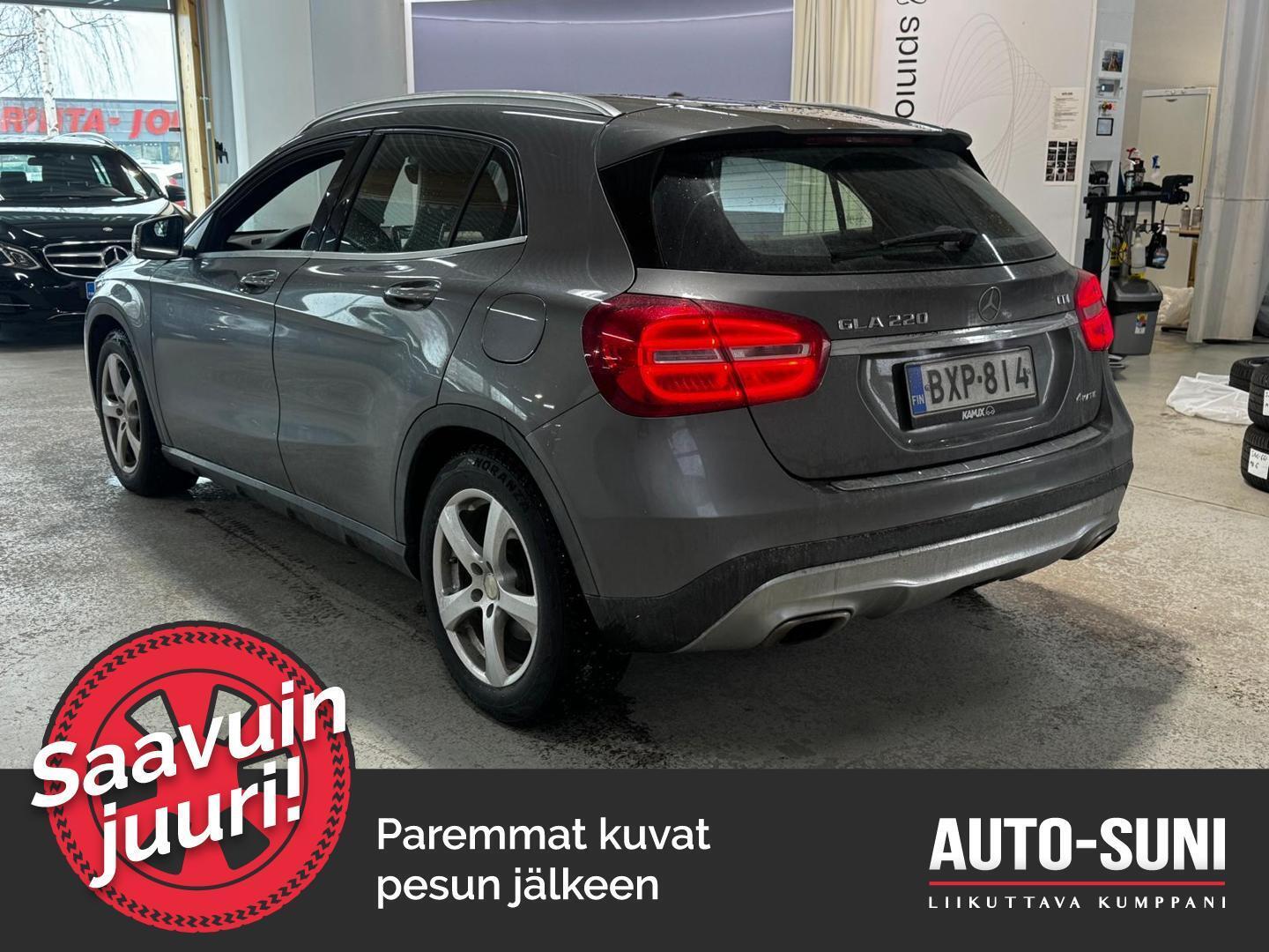 MERCEDES-BENZ GLA 2015