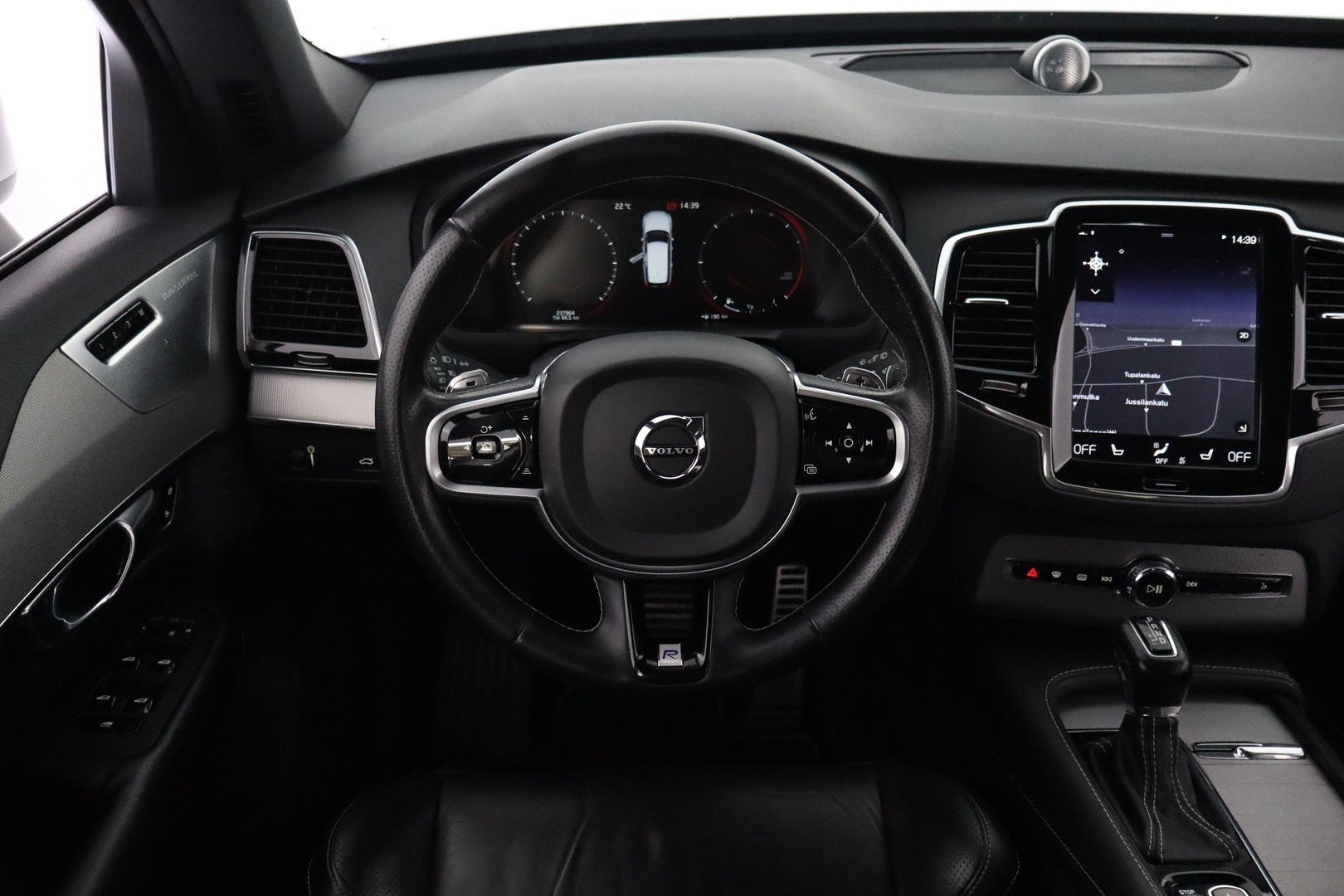 VOLVO XC90 2017