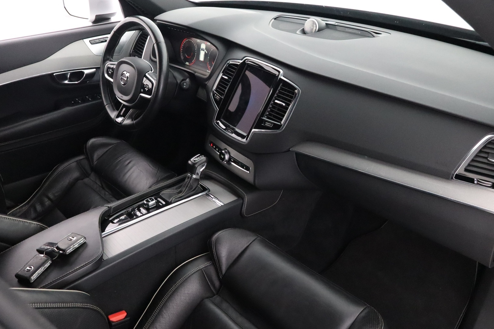 VOLVO XC90 2017