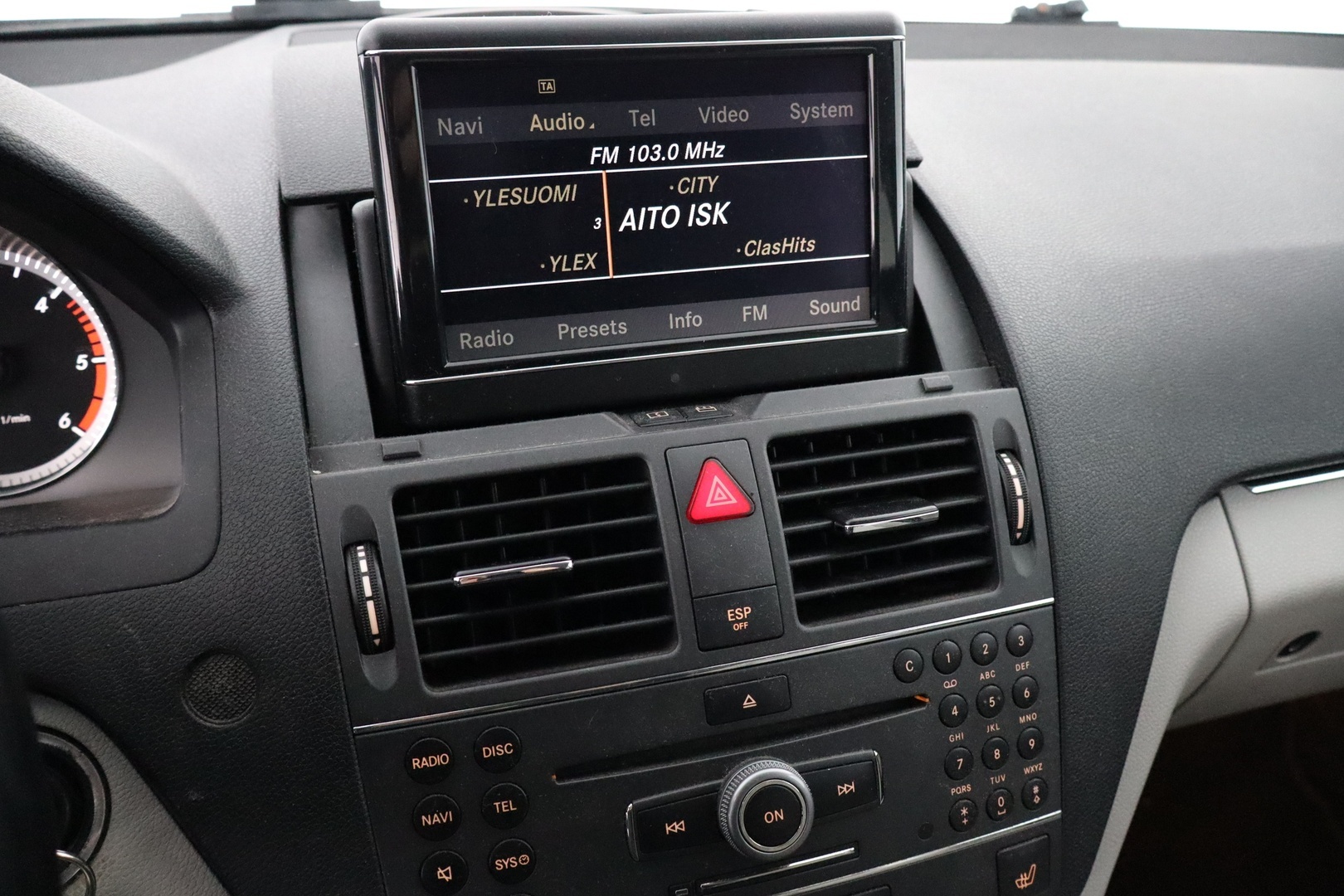 MERCEDES-BENZ C 2010
