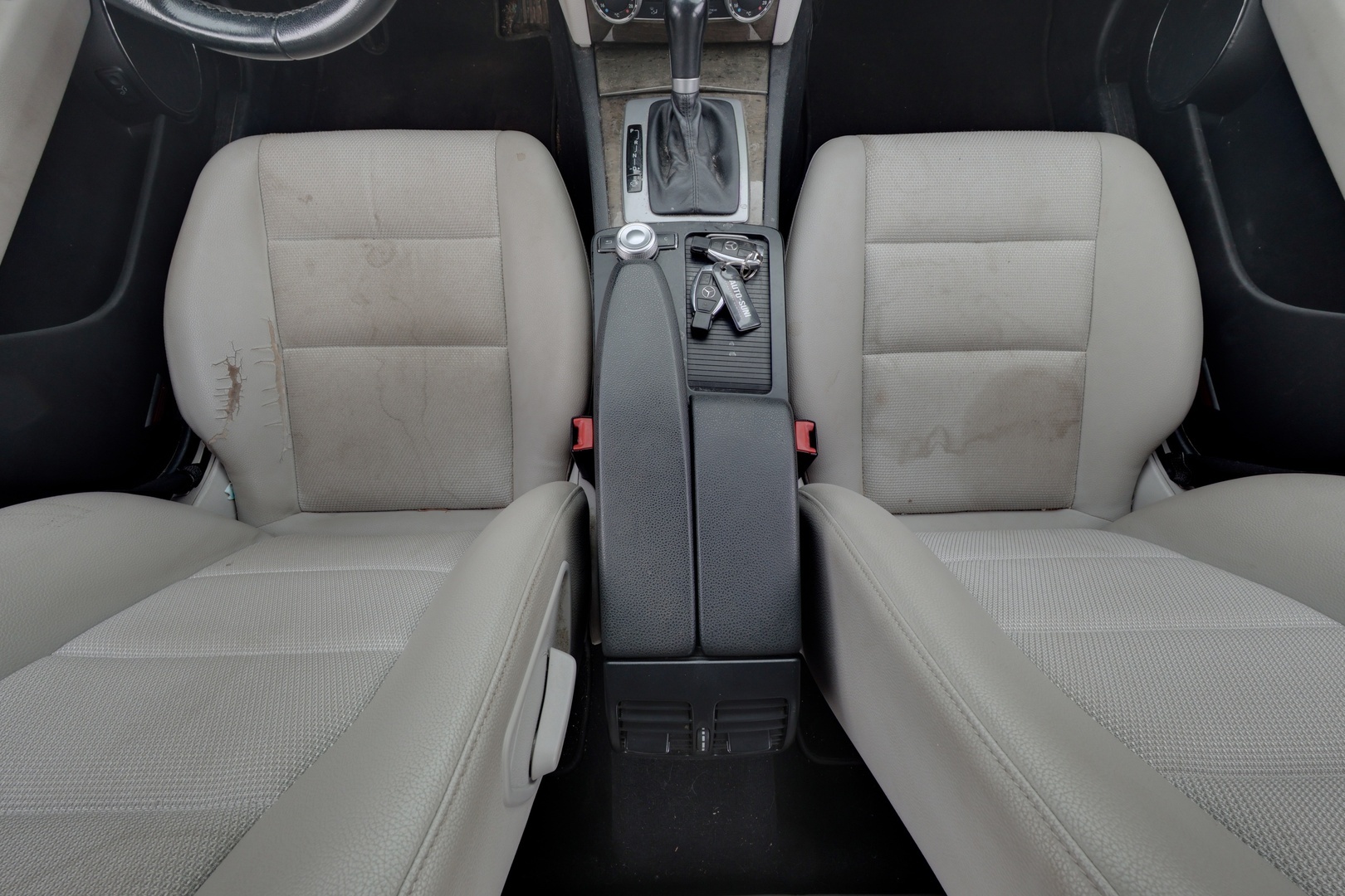 MERCEDES-BENZ C 2010