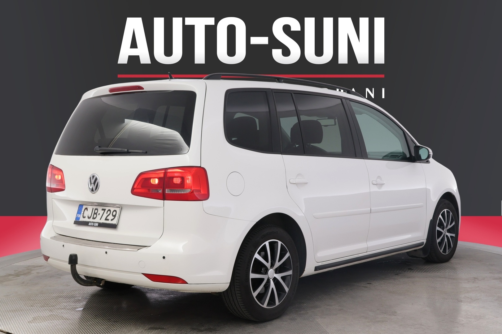 VOLKSWAGEN Touran 2013