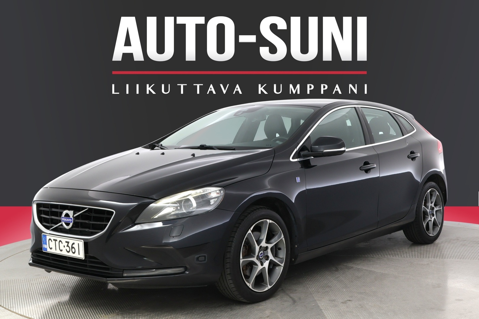 VOLVO V40 2015