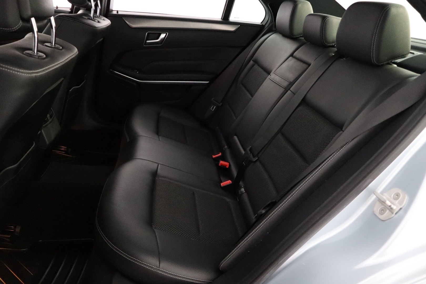 MERCEDES-BENZ E 2015