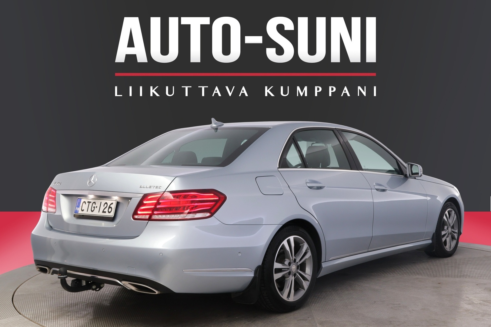 MERCEDES-BENZ E 2015