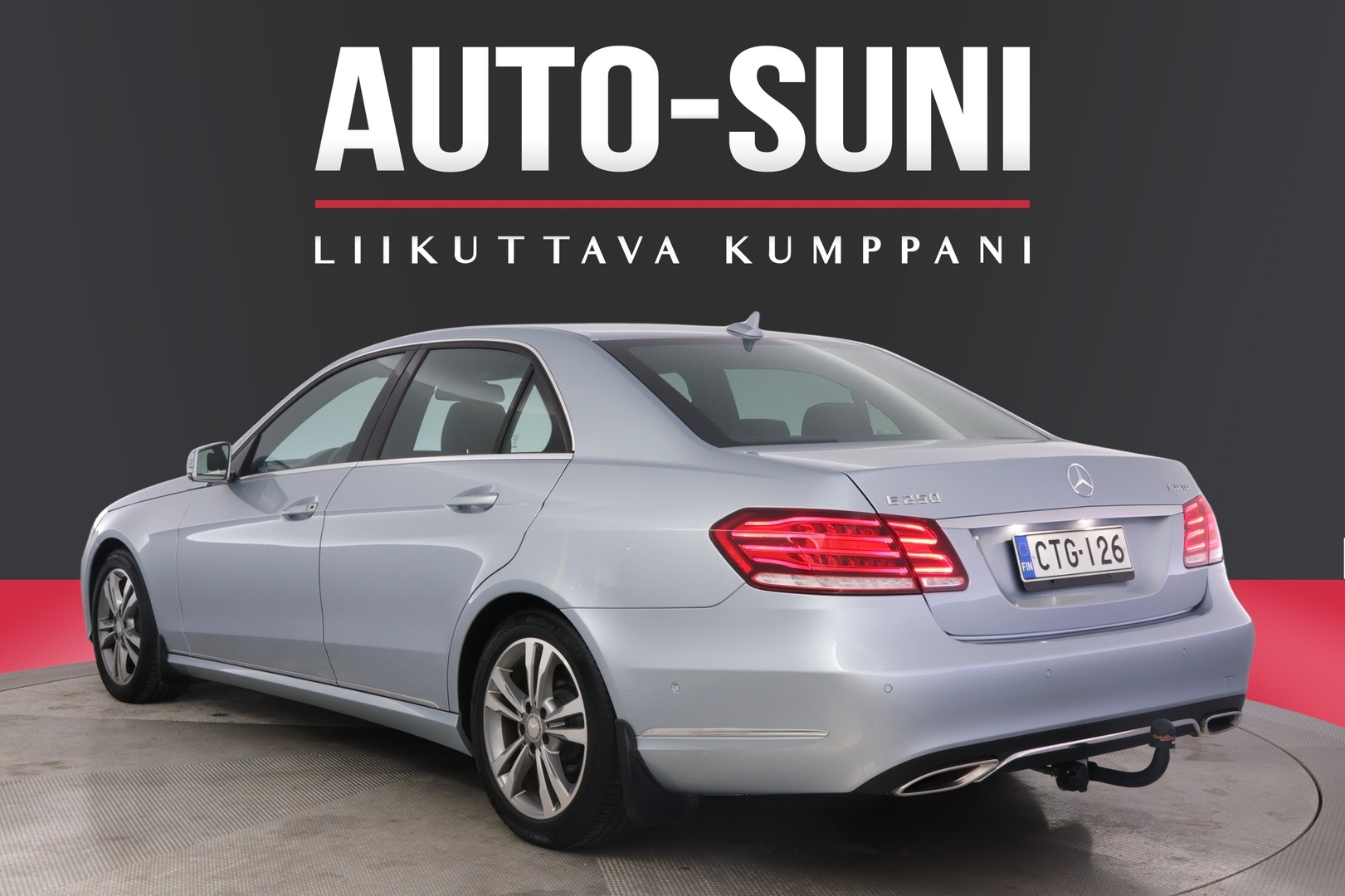 MERCEDES-BENZ E 2015