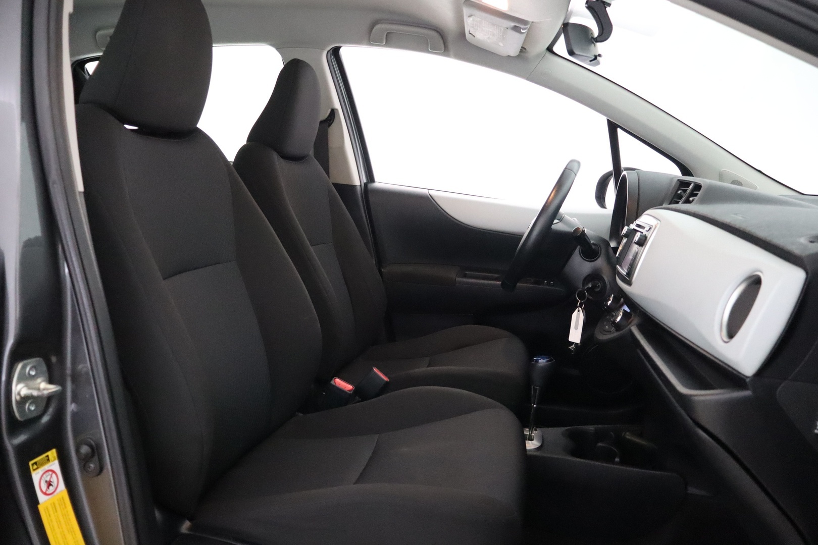 TOYOTA Yaris 2012