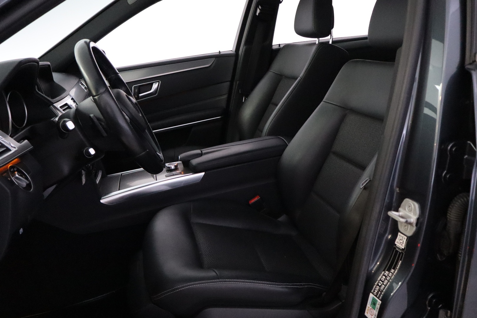 MERCEDES-BENZ E 2015