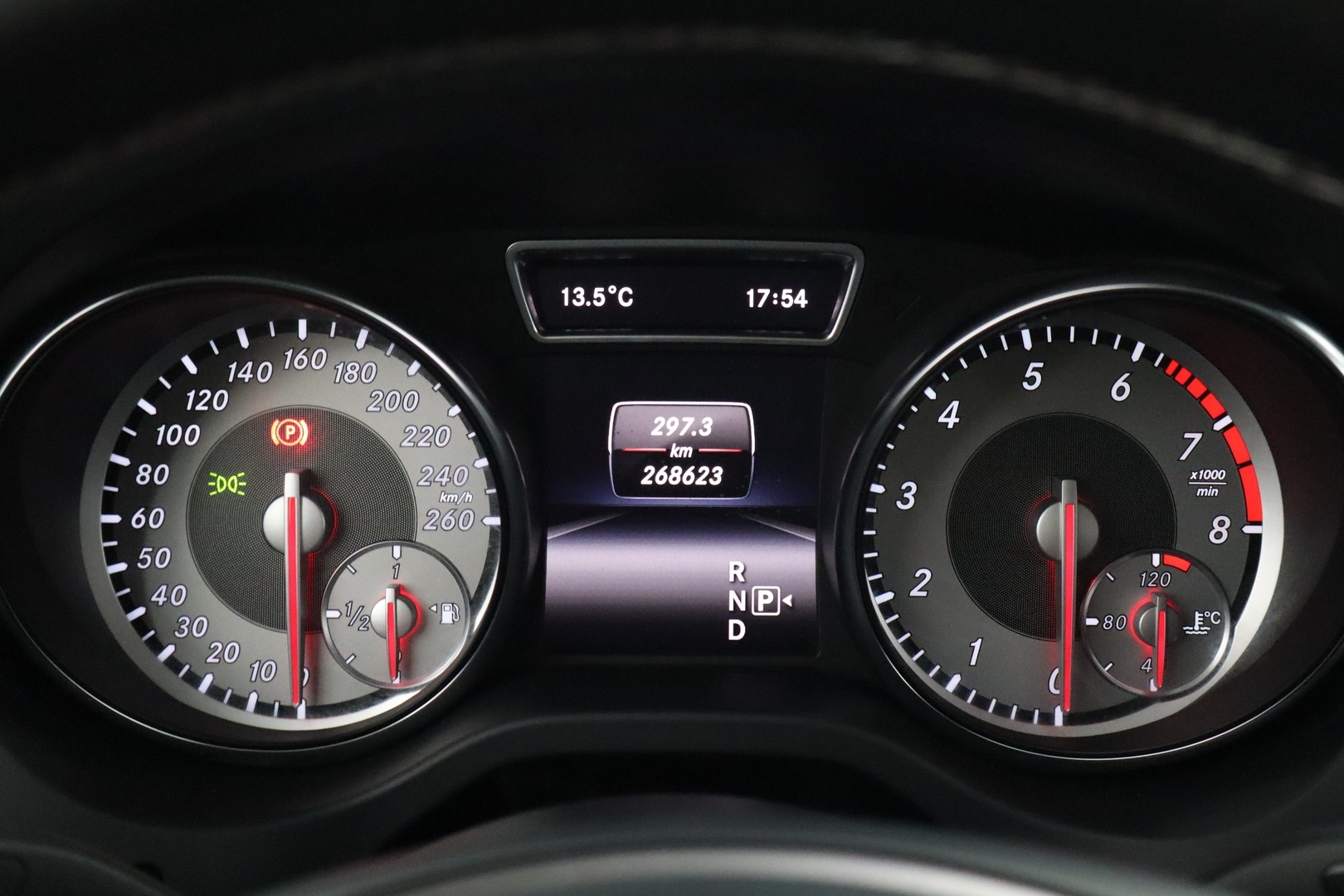 MERCEDES-BENZ CLA 2015