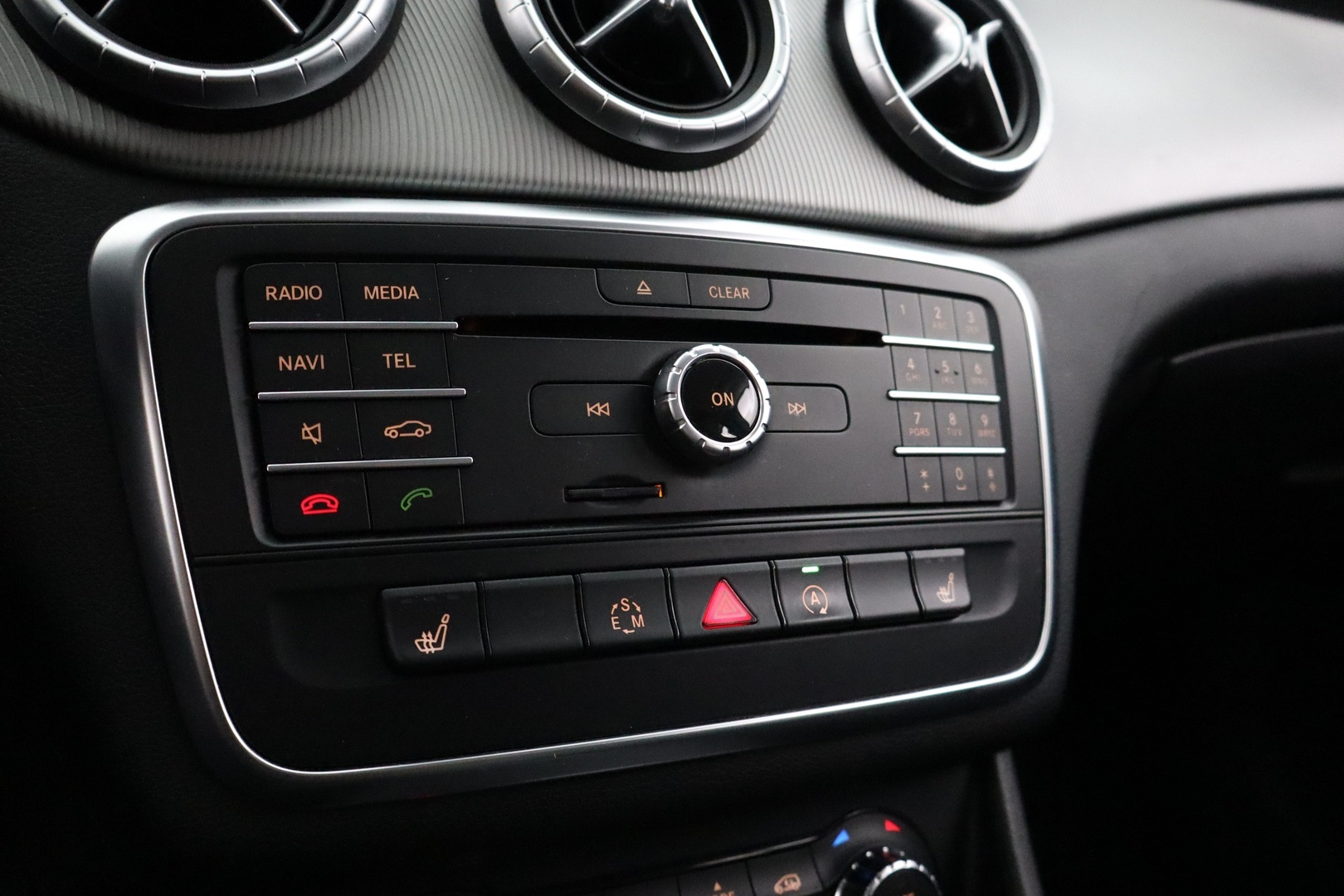 MERCEDES-BENZ CLA 2015