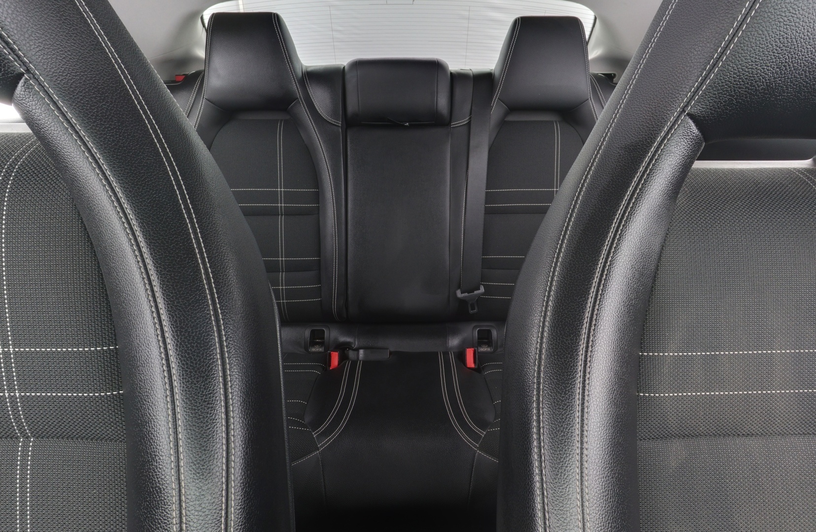 MERCEDES-BENZ CLA 2015