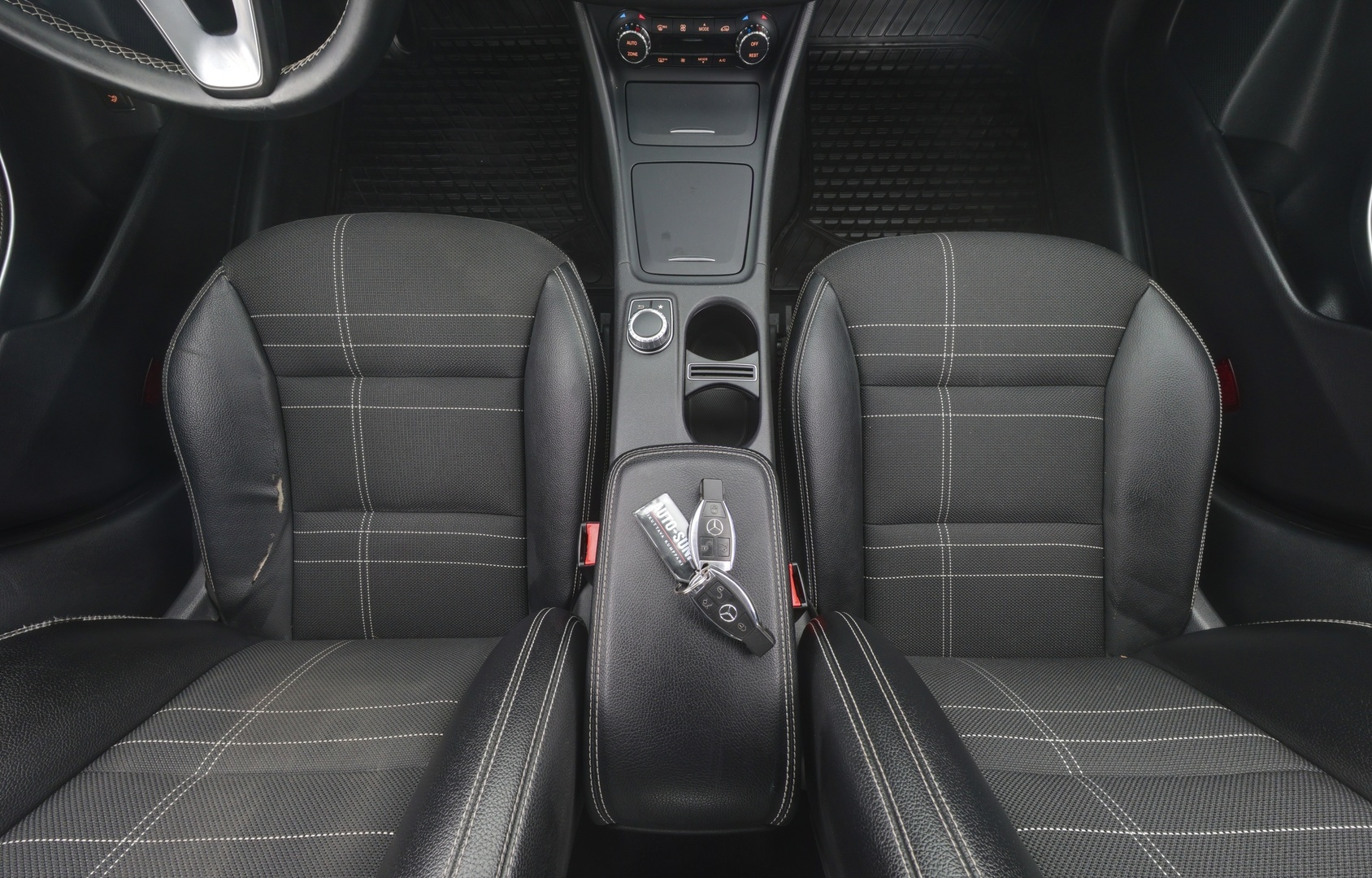 MERCEDES-BENZ CLA 2015