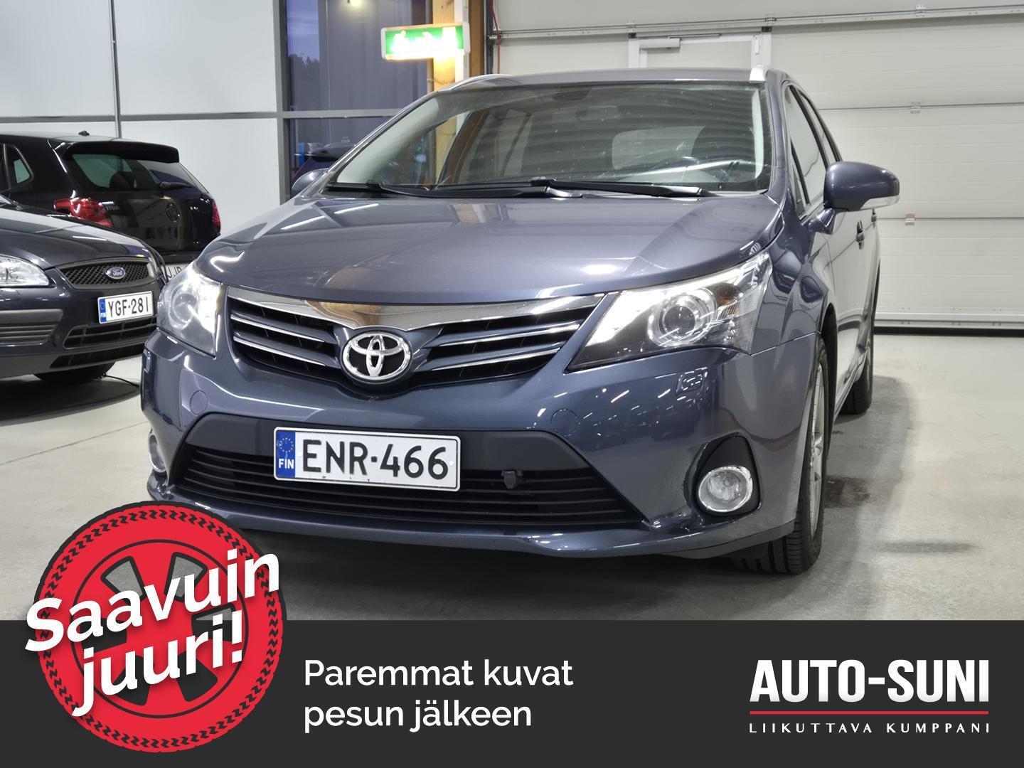 TOYOTA Avensis 2015